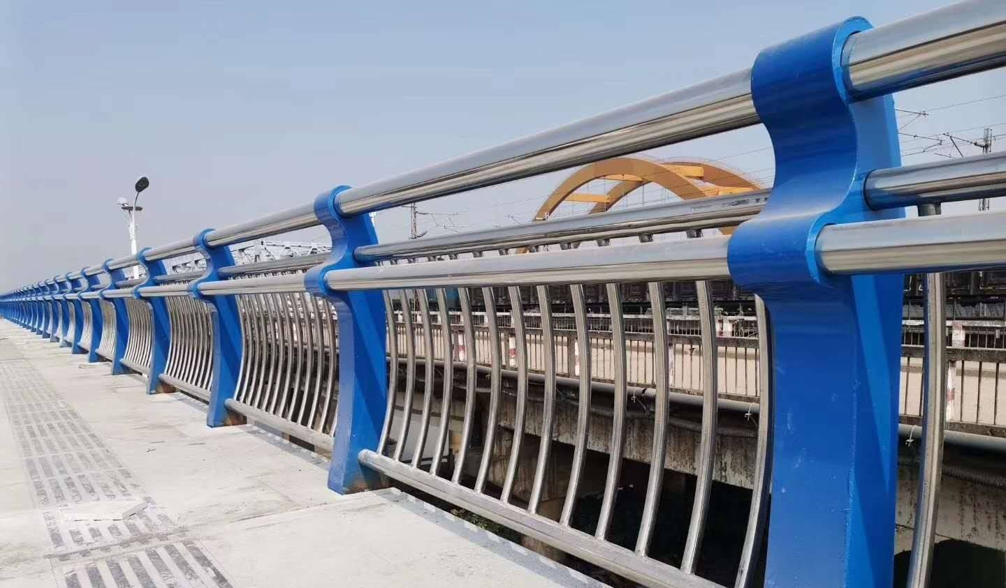 海南藏族桥梁不锈钢防撞护栏
